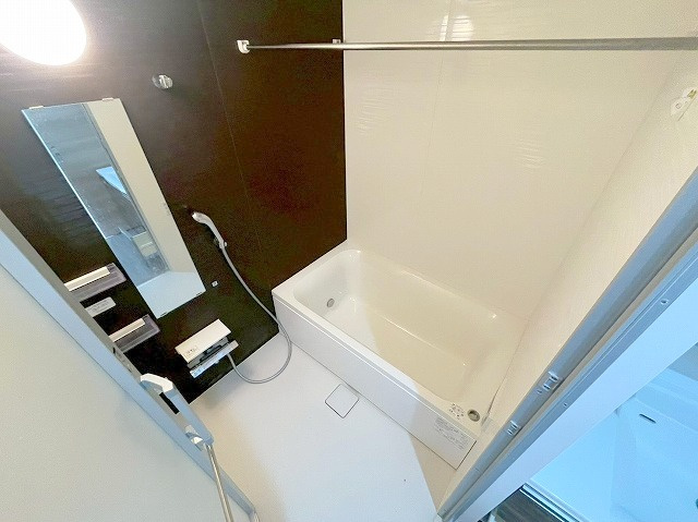 ジョワイユ新大阪の浴室