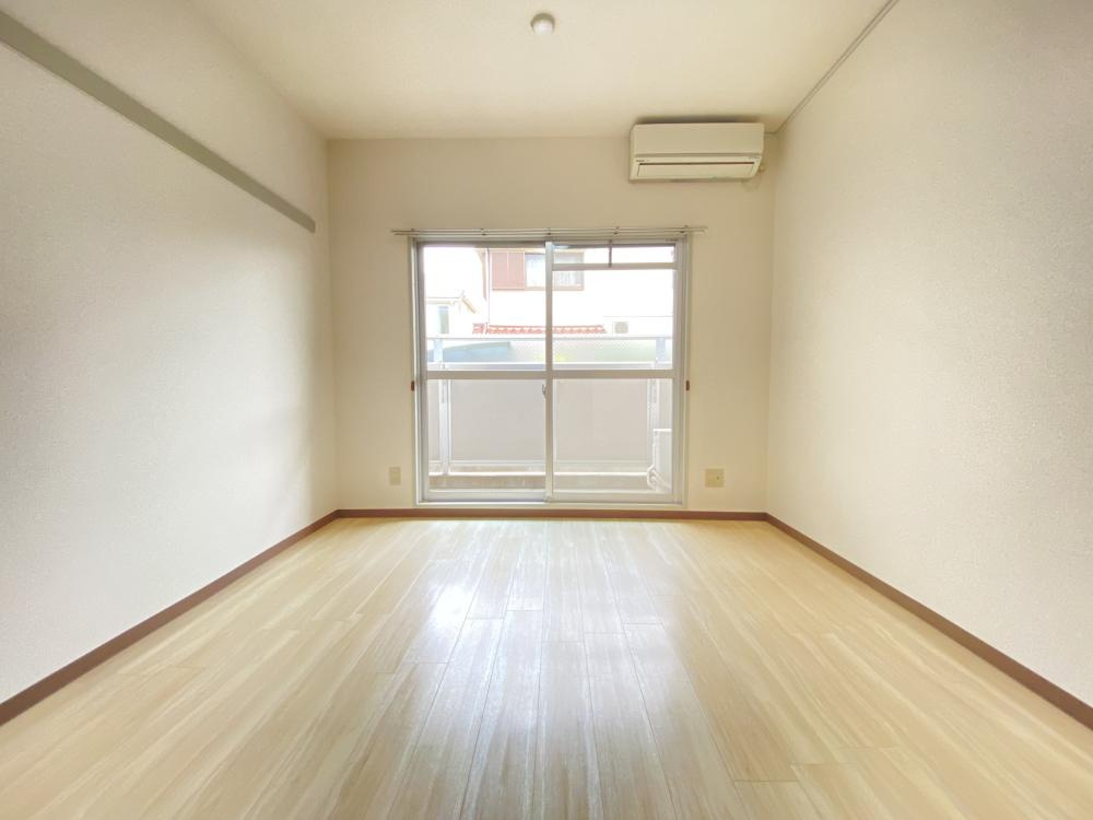 サテライト芦屋宮塚の居間・リビング