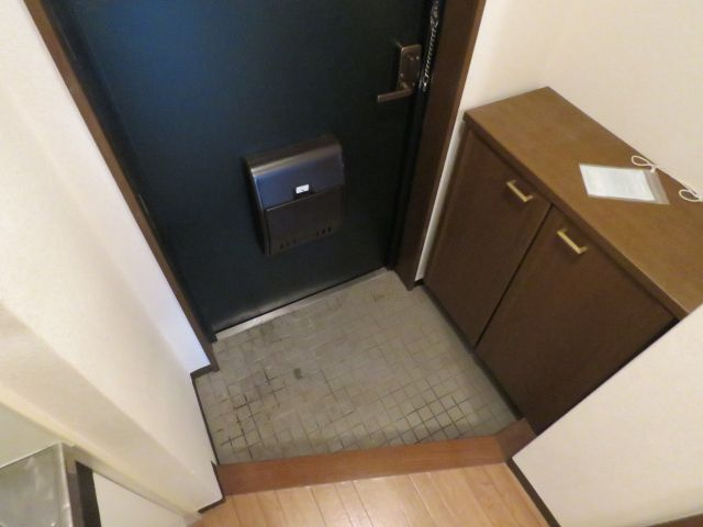 テレサエンバシの玄関