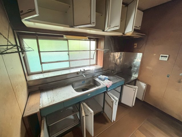鹿嶋市大字根三田　中古戸建のキッチン