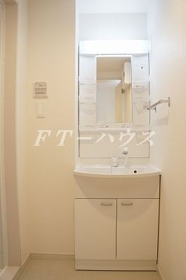 リブリ・レイヴ花園の独立洗面台