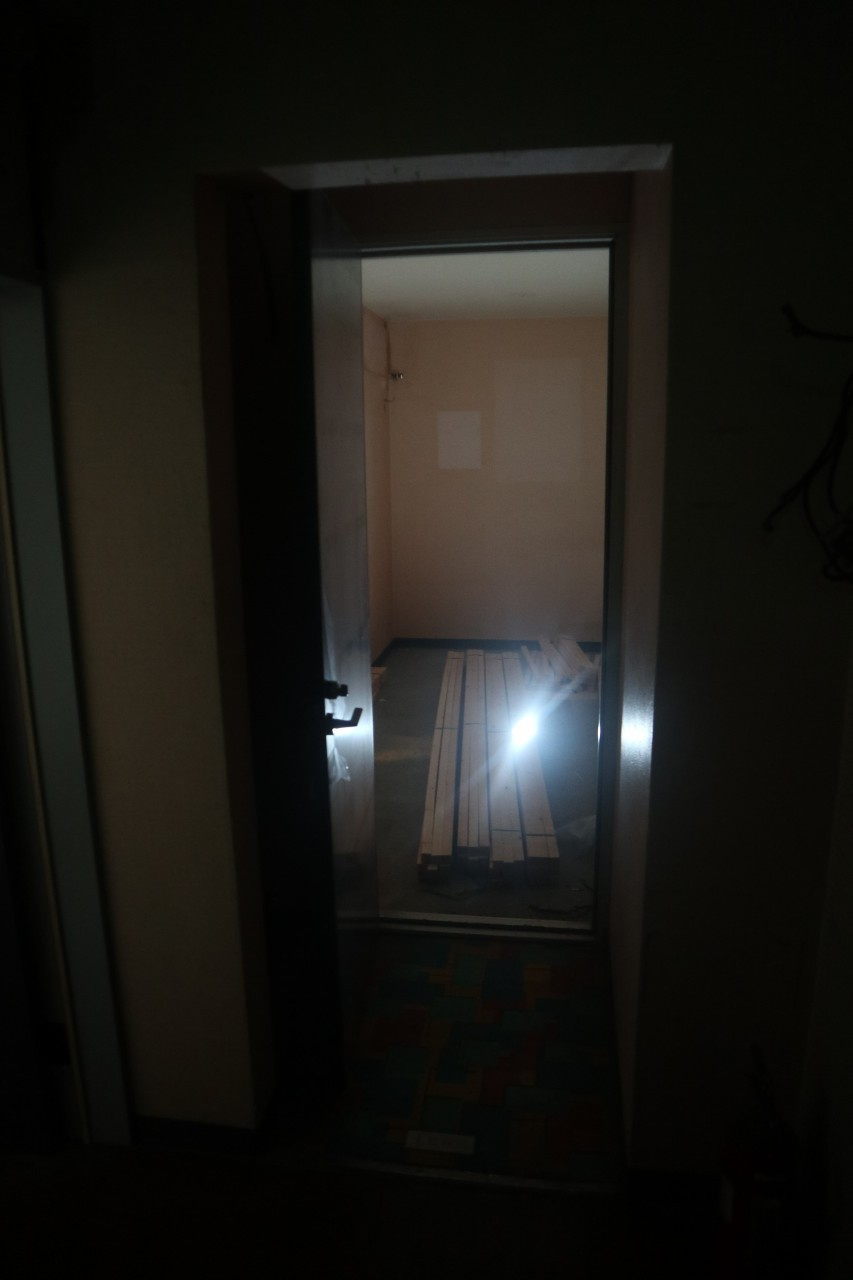 黒岩ビルの内装