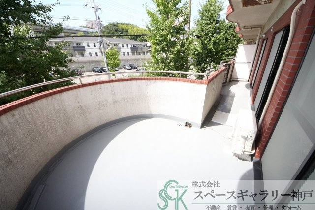 フルール名谷のバルコニー