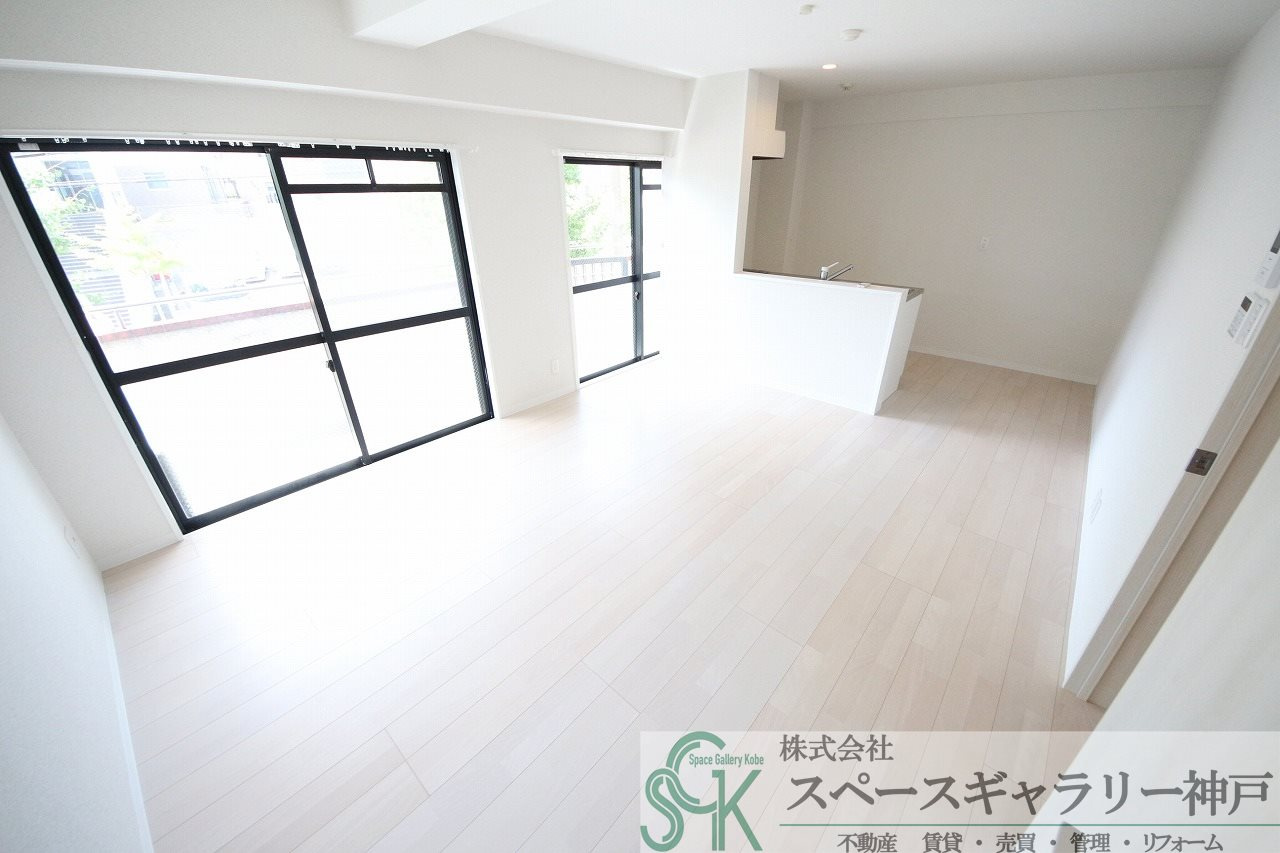 フルール名谷の居間・リビング|※お部屋により仕様が異なる場合があります※