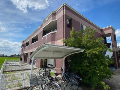 【外観】 | ティー・エム・ラドゥール | 外観写真（昼）