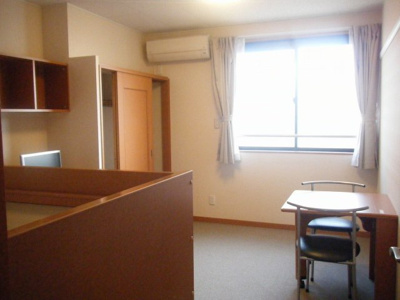 【居間・リビング】 | レオパレスくおれ