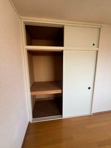 収納スペースがございます。