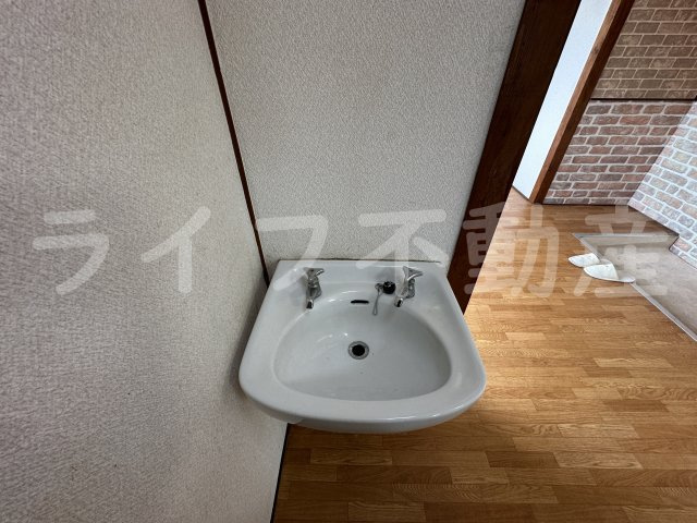 セントラルパークビルの洗面所|スペースが確保できる洗面所です