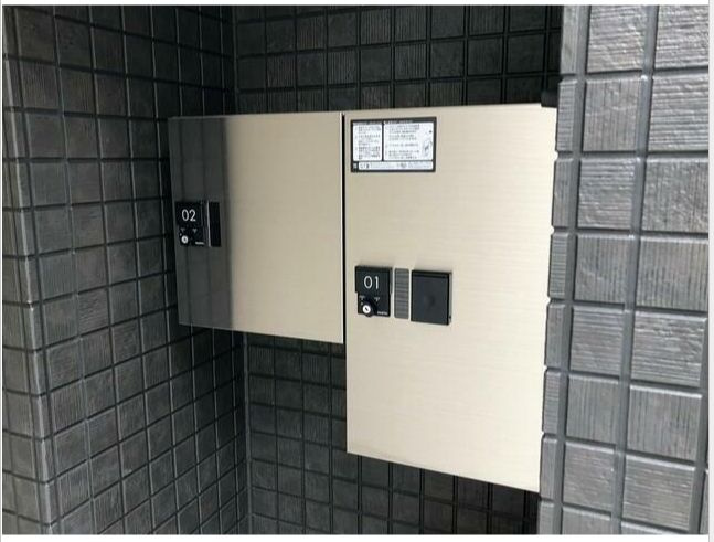 【その他共用部分】 | glory court | 宅配ボックスです