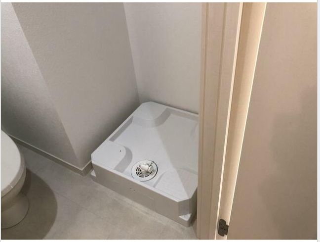 【設備】 | glory court | 洗濯機置き場です