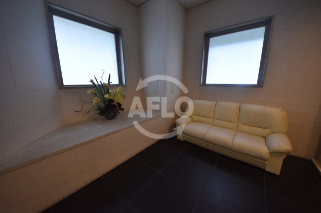 ロイヤルタワー大阪谷町のその他共用部分|ロイヤルタワー大阪谷町　共用廊下