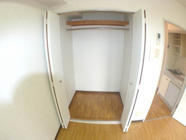 灘南ビルの収納