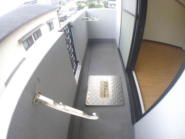 灘南ビルのバルコニー