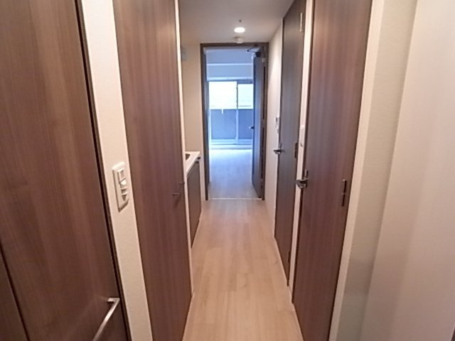 プレサンスジェネ新神戸ステーションフロントの収納