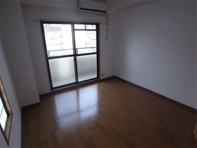 ロジュマン六甲の居間・リビング