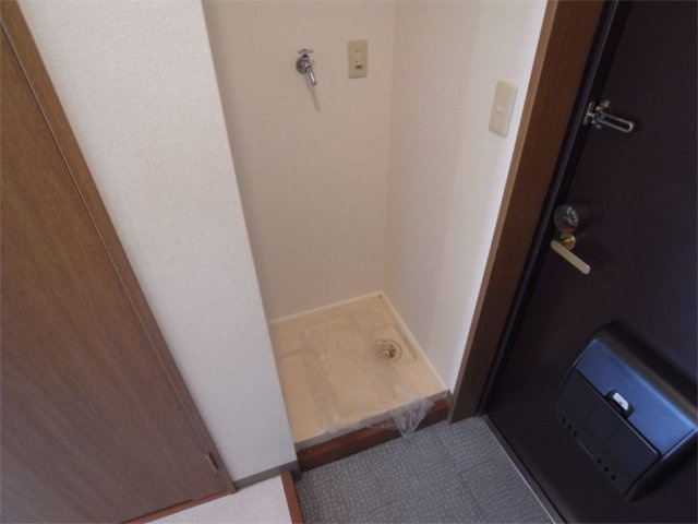 ロジュマン六甲の洗面所