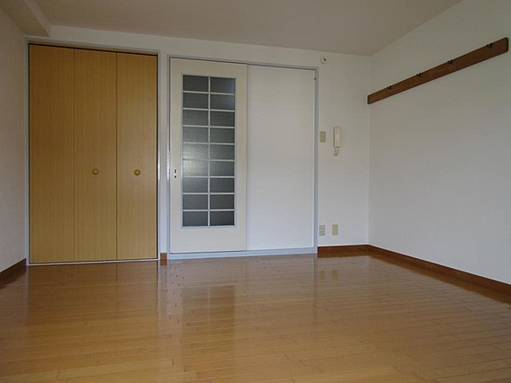 グリーンルーフ神若の洋室