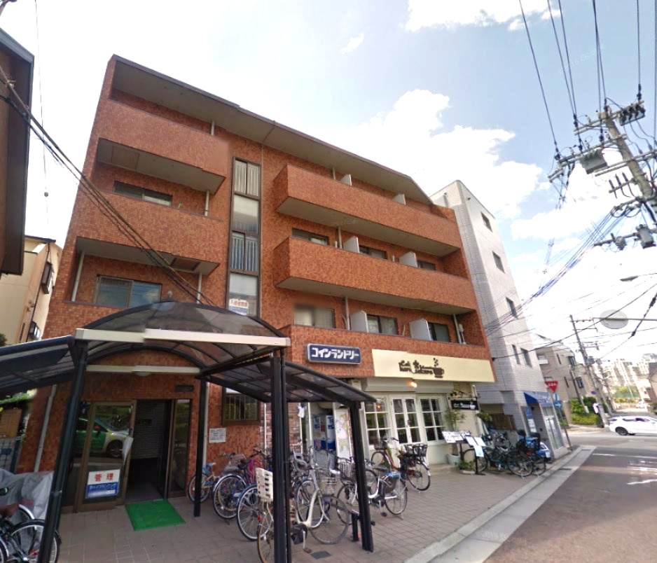 フルール岡本の外観