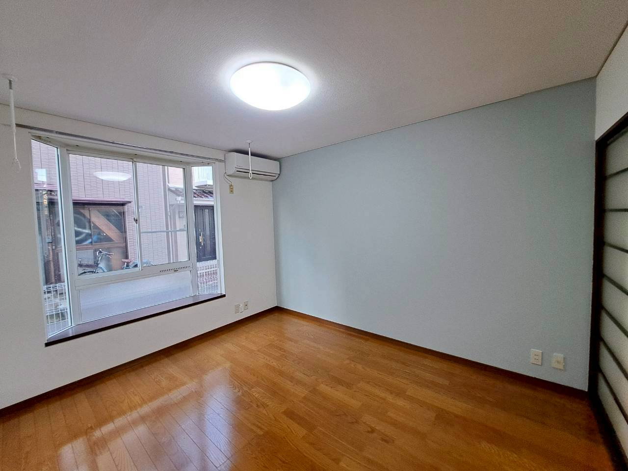 サンパティークの居間・リビング