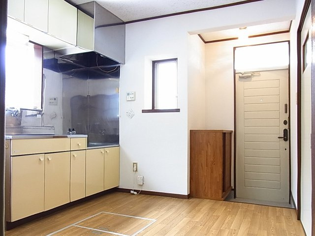 善行コーポレイの居間・リビング|※別部屋（201号室）参考画像