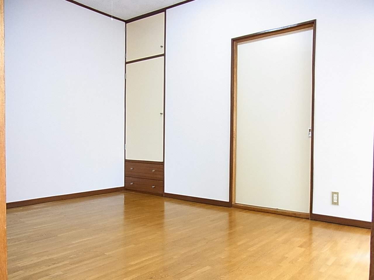 善行コーポレイの居間・リビング|※別部屋（201号室）参考画像