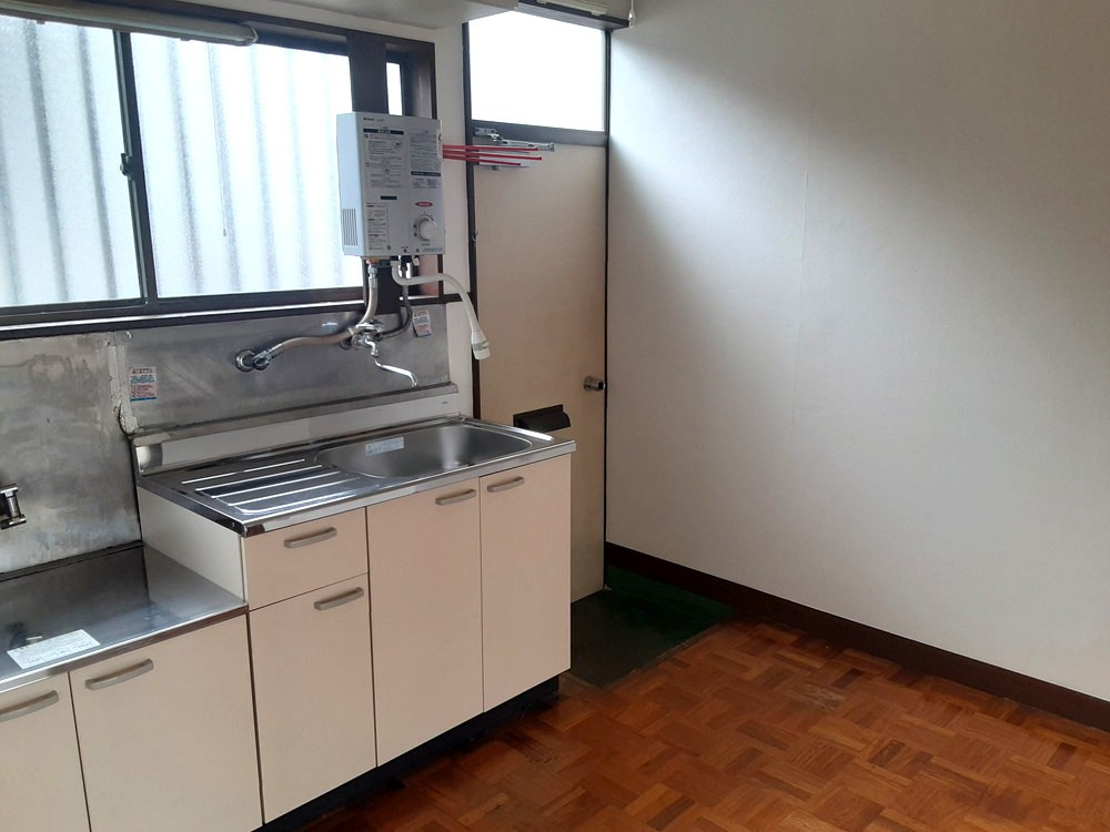 丸晃コーポAの玄関