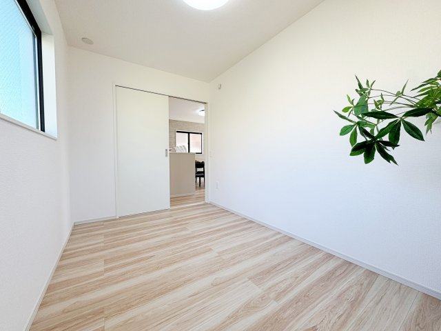 新築戸建・新築建売　郡山市菜根　桜小・第三中の洋室