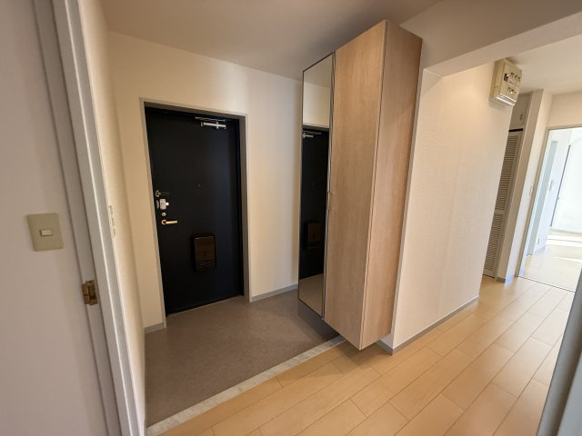 ヴェリテ　上野東の玄関