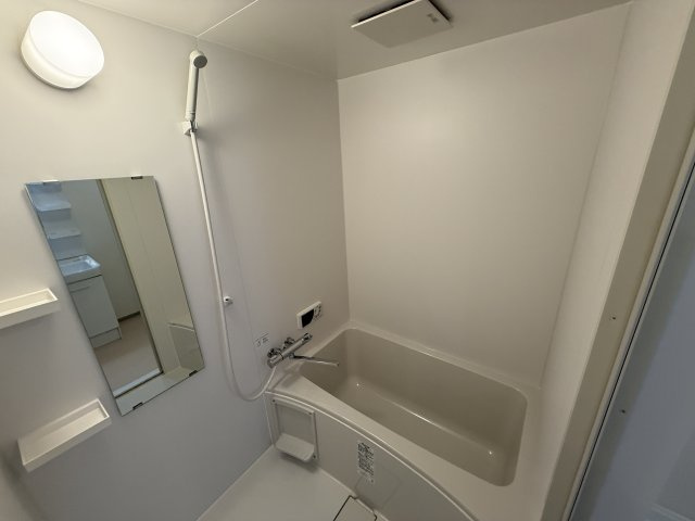 ヴェリテ　上野東の浴室