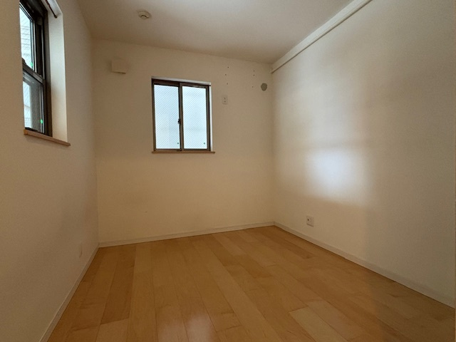 須磨区須磨浦通６丁目戸建の洋室