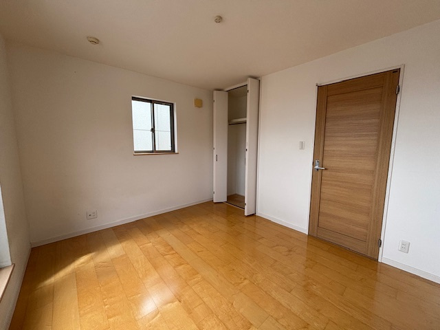 須磨区須磨浦通６丁目戸建の洋室