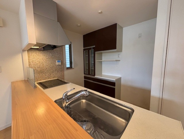 須磨区須磨浦通６丁目戸建のキッチン