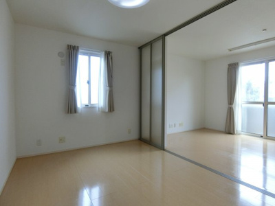 【洋室】 | ジュエル・サファイア