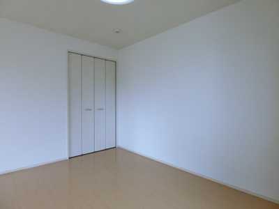 【洋室】 | ジュエル・サファイア