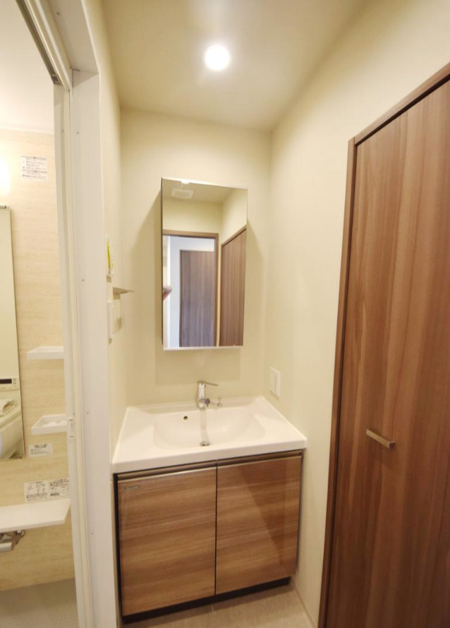 ONE ROOF RESIDENCE KIBA EAST（ワンルーフレジデンス木場　イースト）の玄関