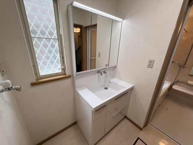 船場西貸家の独立洗面台