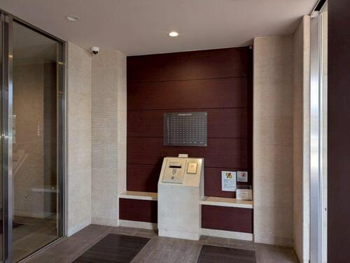 サーパスシティ桜井町のエントランス|エントランス：エントランス     （2025年6月撮影）