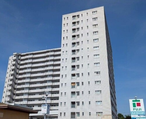 サーパスシティ桜井町の外観|建物外観：外観     （2025年6月撮影）