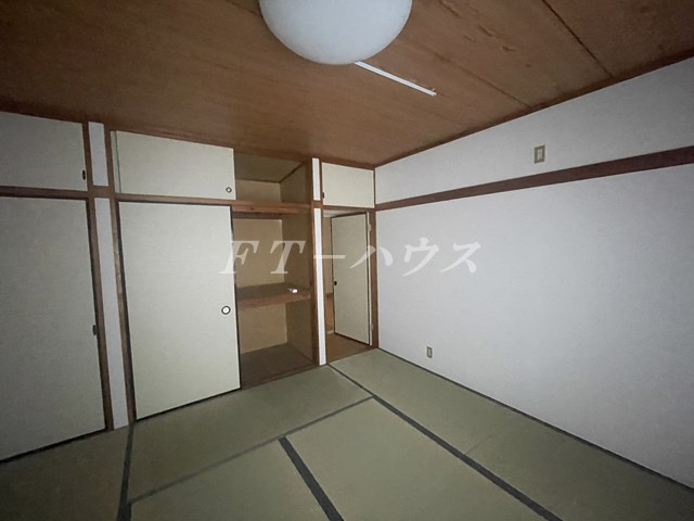 マンションカオルの和室