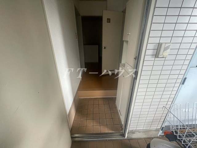 マンションカオルの玄関