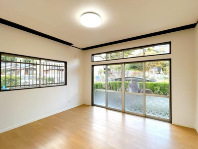 【洋室】 | 光市中央6丁目戸建 | 1階8畳洋室