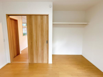 【洋室】 | 光市中央6丁目戸建 | 1階6帖洋室