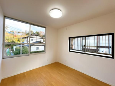 【洋室】 | 光市中央6丁目戸建 | 2階4.5帖洋室