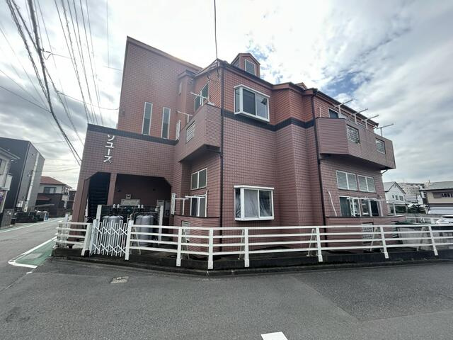 伊勢原市石田のアパートの画像