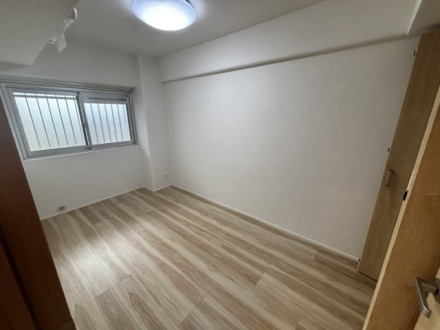 ハイラーク千葉の洋室|使い勝手のいい洋室です