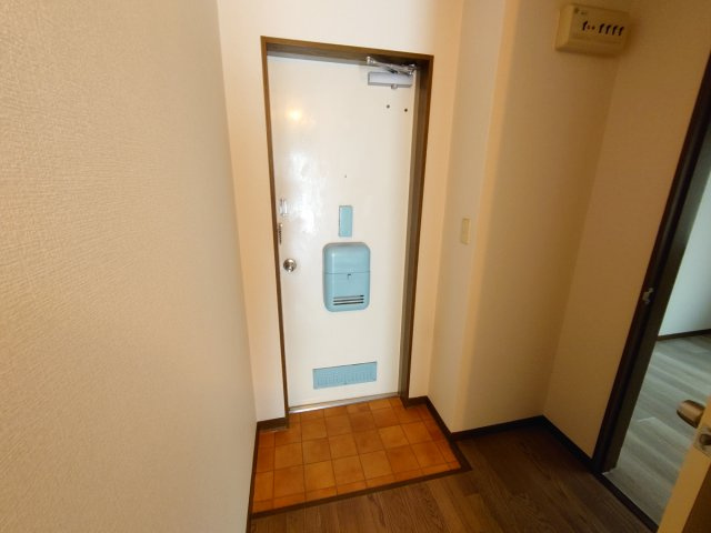 【玄関】 | メゾンスガ