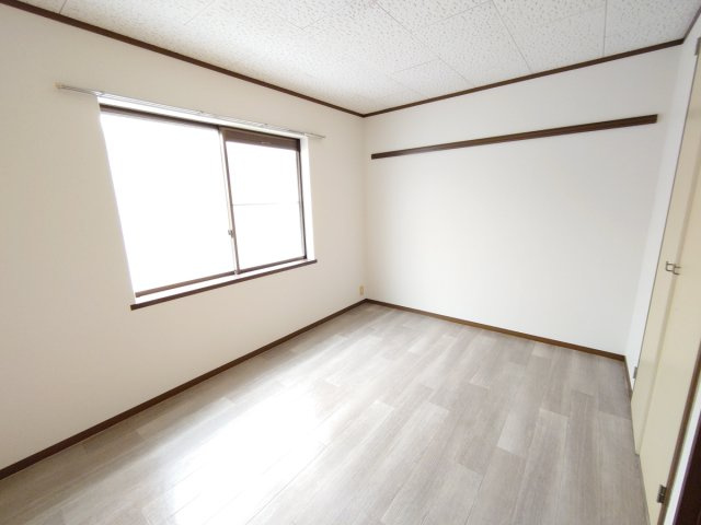 【洋室】 | メゾンスガ