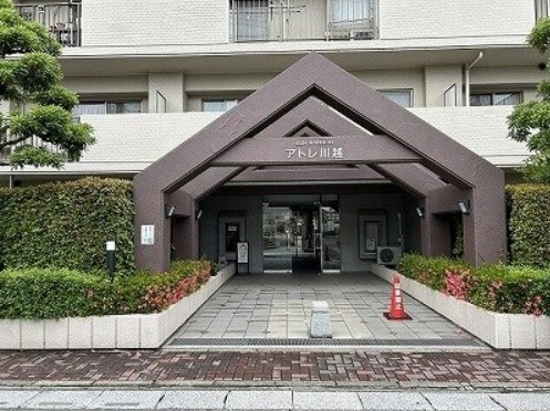 【中古マンション】サンマンションアトレ川越のエントランス|綺麗に保たれたエントランスです！