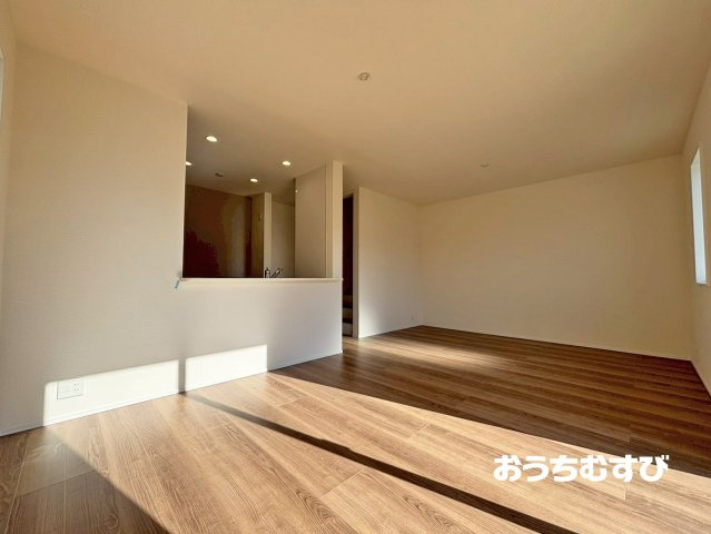 守山区笹ヶ根3丁目 (全3棟)の居間・リビング