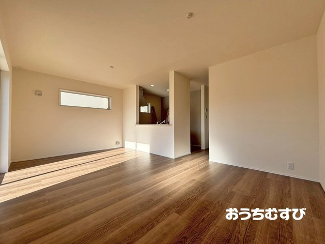 守山区笹ヶ根3丁目 (全3棟)の居間・リビング